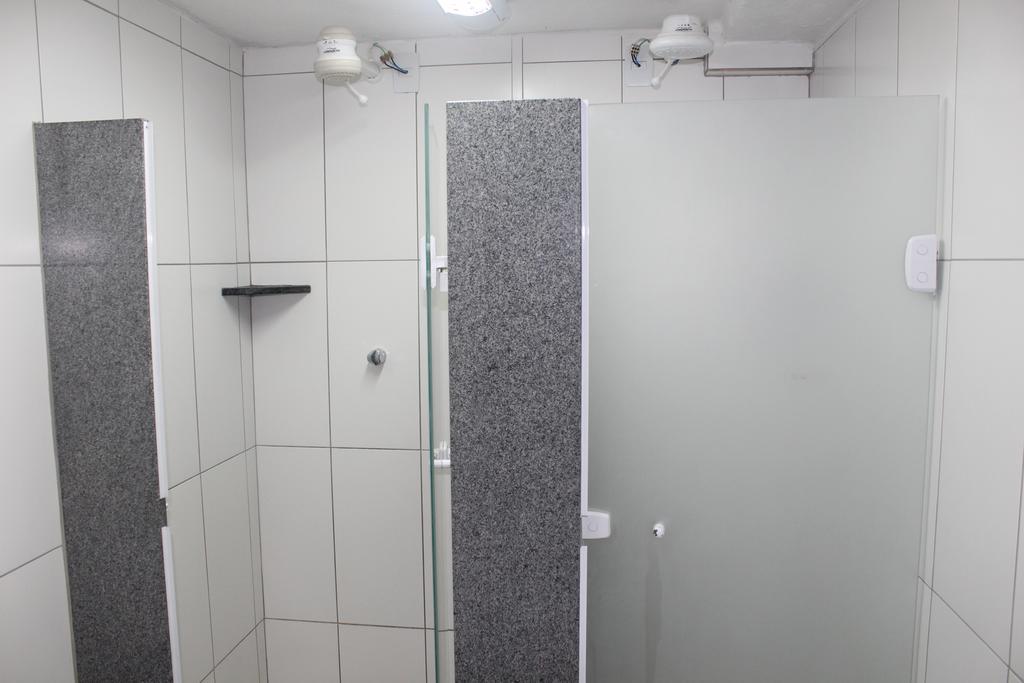 Quarto com Cama de Casal ou 2 de Solteiro